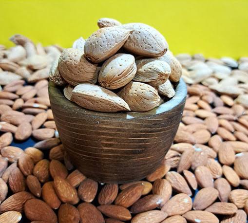 قیمت بادام درختی با پوست